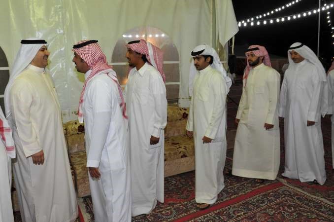 اللغيصم خلال استقباله الناخبين﻿