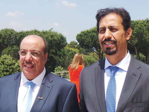 السفير الشيخ علي الخالد وانور الرفاعي