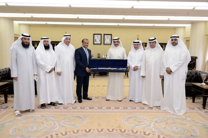 رئيس مجلس الامة مرزوق الغانم مستقبلا د ابراهيم الرشدان بحضور النواب الجبري والحريص وطنا والشايع ودمطيع والامين العام علام الكندري