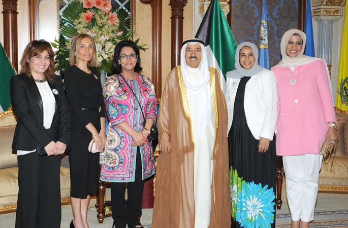 صاحب السمو الامير الشيخ صباح الاحمد مستقبلا رئيس واعضاء الجمعية الكويتية لاختلافات التعلم ﻿