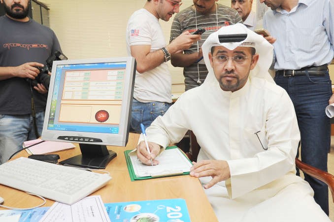 هشام البغلي يقدم اوراق ترشحه للانتخابات التكميلية﻿