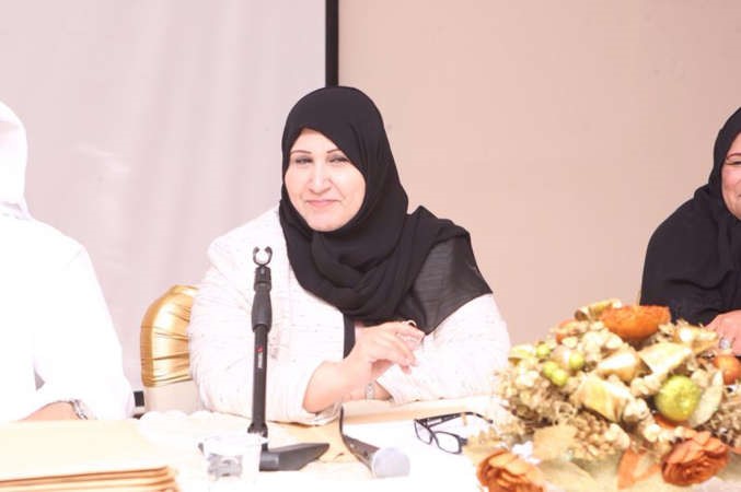 بدرية الخالدي خلال الاجتماع 