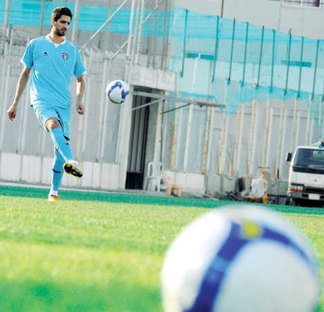 الأزرق تدرب على «الملعب الأولمبي»