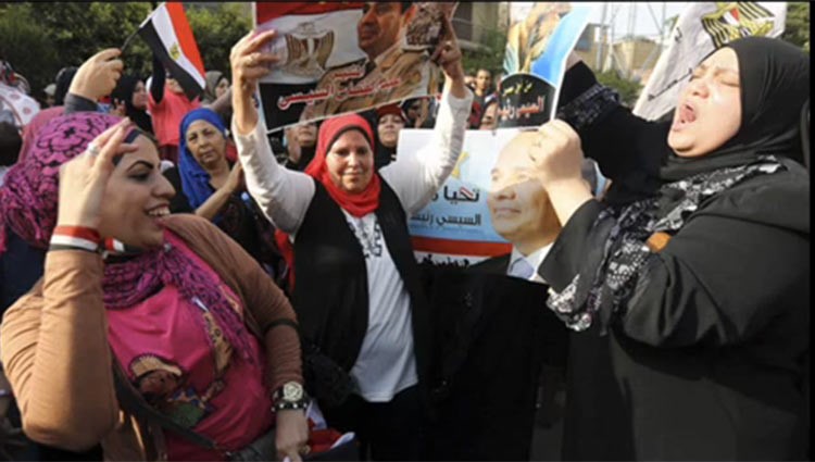 بالفيديو.. بعد رقصها أمام اللجنة.. الجيران ينقذون مصرية من الطلاق