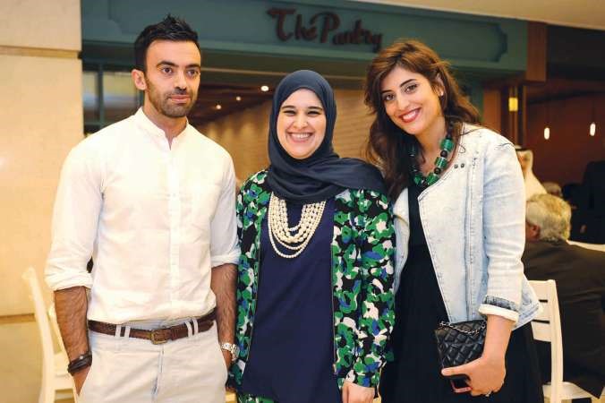 منار الرفاعي تتوسط عالية وزياد النقيب 
