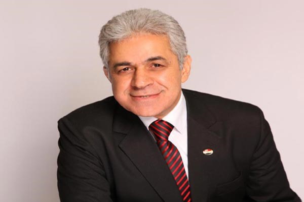 صباحي.. علاج مرارة الهزيمة بعذوبة البلاغة السياسية