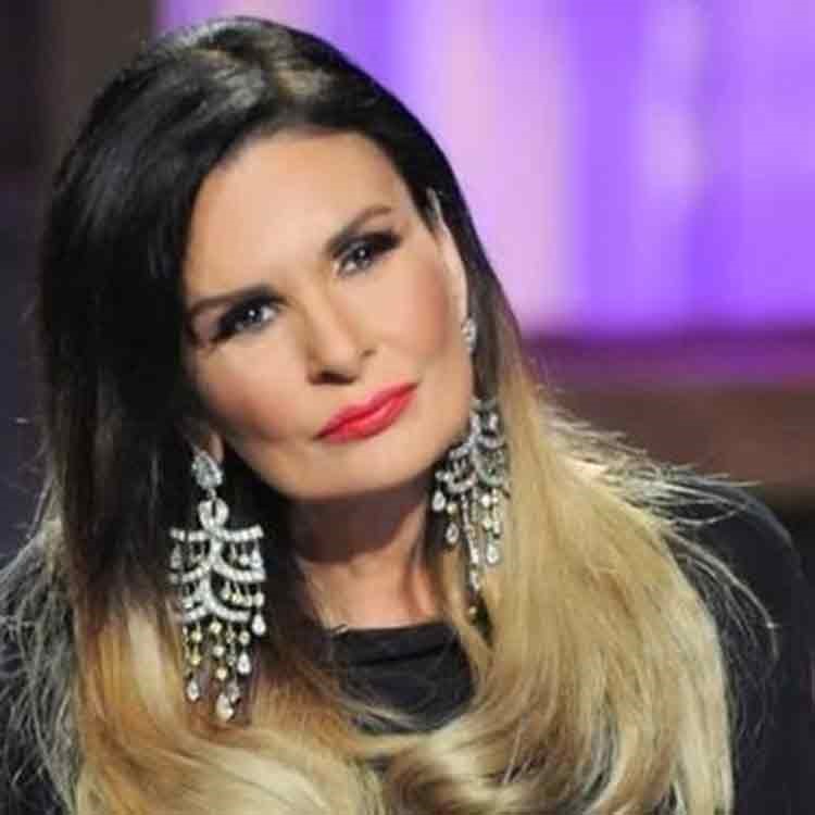يسرا خضعت للتنويم المغناطيسي