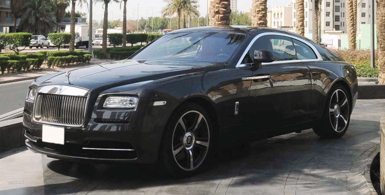 رولز رويس «رايث».. صنعت للنجوم 