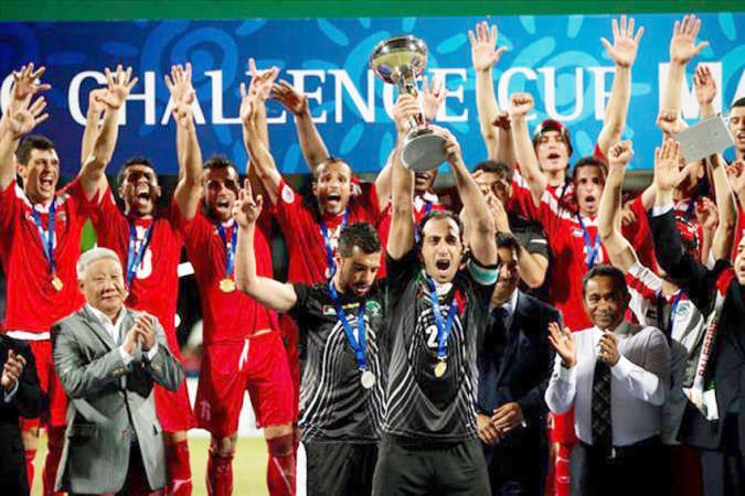 فرحة لاعبي فلسطين بالحصول على كاس التحدي والتاهل الى كاس اسيا