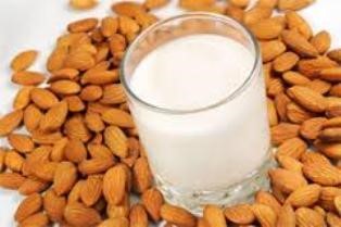الألبان واللوز تساعد على مكافحة البدانة والطلاق والضغط النفسي يزيدان الوزن