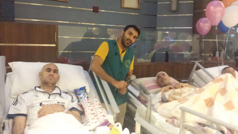 محمد العنزي وبعض المرضى