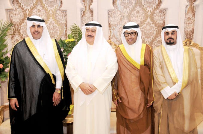 ثابت المهنا يبارك للمعرس وشقيقيه هادي ومحمد قنيص