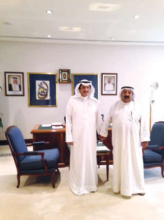  وزير الديوان الاميري الشيخ ناصر صباح الاحمد مستقبلا الشيخ عزام الصباح ﻿