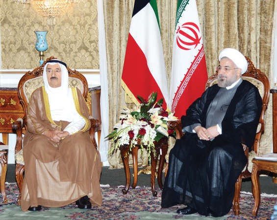 صاحب السمو الامير الشيخ صباح الاحمد والرئيس الايراني حسن روحاني اثناء المباحثات الرسمية﻿