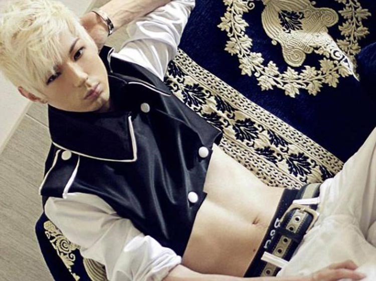 بالصور.. رجل برازيلي يتحوّل إلى رجل كوري بـ 10 عمليات تجميل 