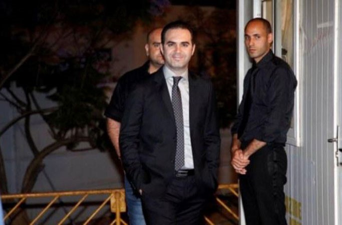 ابتسامة وائل