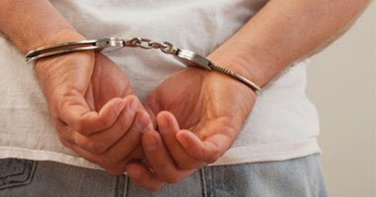 قاتل الزوجة المصرية دهساً بالمهبولة يعمل عسكرياً في المباحث وسلّم نفسه