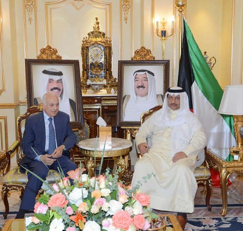 سمو الشيخ جابر المبارك خلال لقائه مع دنبيل العربي﻿