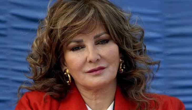الفنانة اثار الحكيم