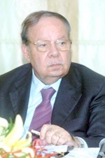 د فتحي سرور