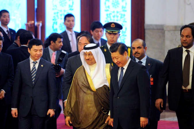 الرئيس الصيني مرحبا بسمو الشيخ جابر المبارك لدى وصوله لحضور المنتدى رويترز