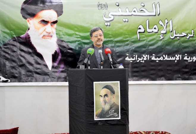السفير الايراني علي رضا عنايتي خلال القائه كلمته 