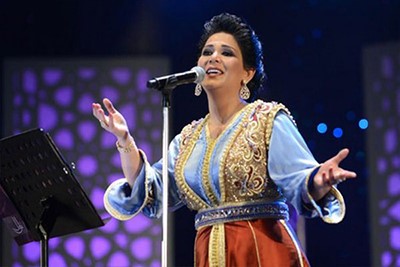 بالفيديو والصور... نوال بالقفطان المغربي لأول مرة في «موازين»