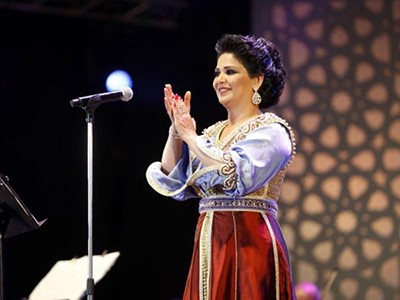 بالفيديو والصور... نوال بالقفطان المغربي لأول مرة في «موازين»