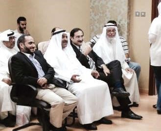 دوليد الضاحي متوسطا الحضور