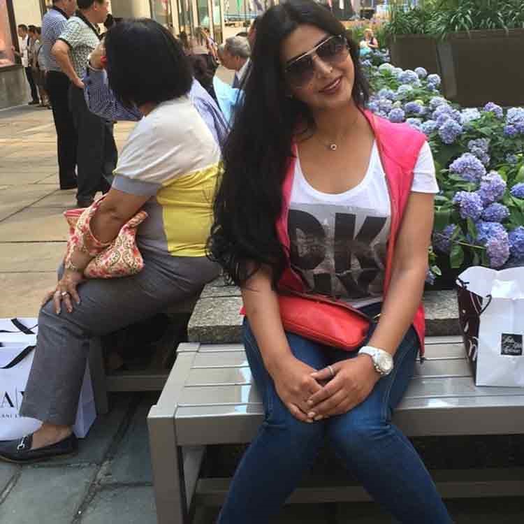 بالصور.. الفنانة ريم عبدالله تكشف عن صور جديدة لها "بمونتريال بكندا"