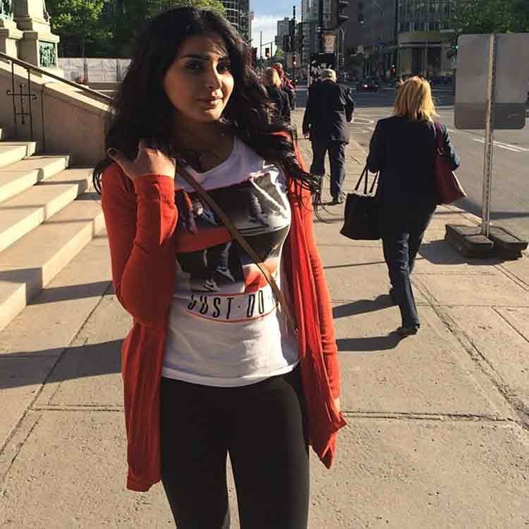 بالصور.. الفنانة ريم عبدالله تكشف عن صور جديدة لها "بمونتريال بكندا"