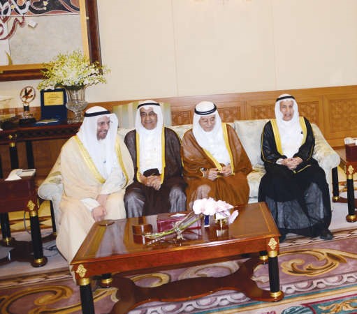 عبدالله المفرج وخالد الصالح ويوسف النصف وعبدالوهاب الوزان﻿