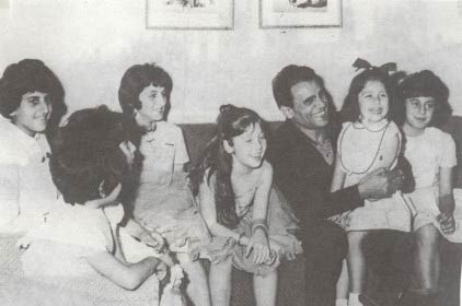 سميرة سعيد في حضن عبد الحليم