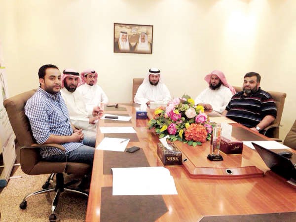 مشعل الجلال خلال المؤتمر الصحافي ﻿