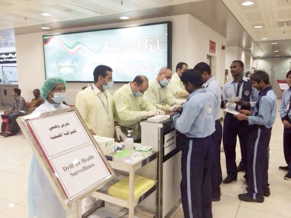 جانب من التدريب في المطار