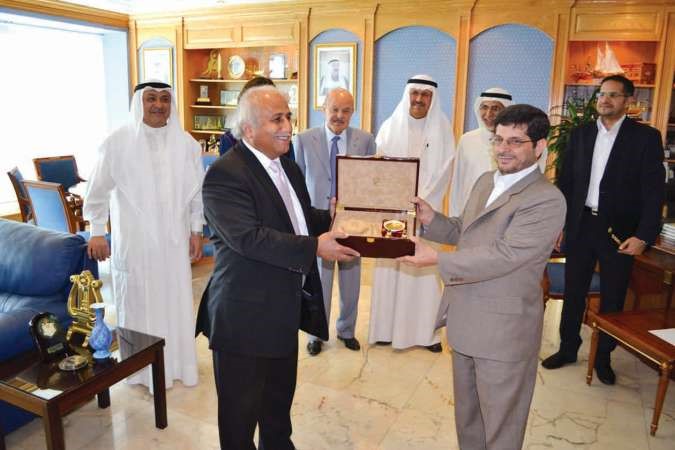 د عبداللطيف البدر المستشار الثقافي الايراني د عباس خامه يار﻿