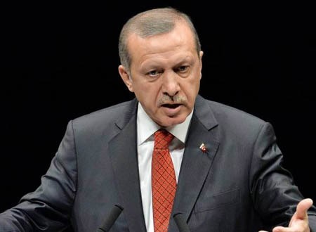 بالفيديو والصور.. عبدالله غول وأردوغان يقودان أول طائرة مروحية تركية الصنع