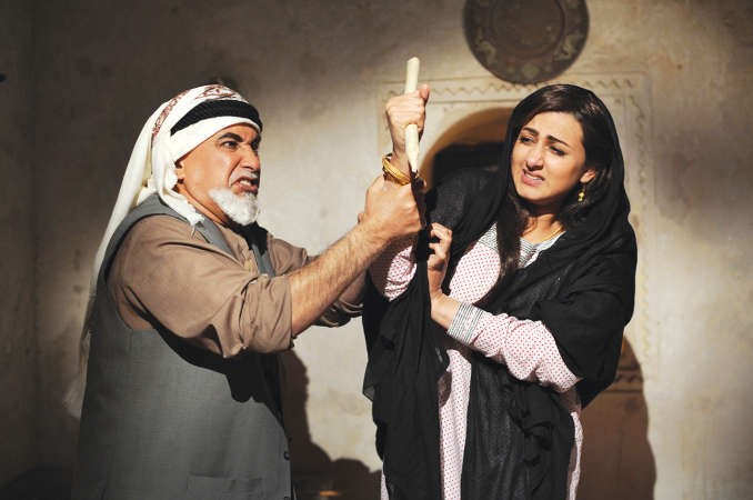 هيفاء حسين مع سيف الغانم في بحر الليل