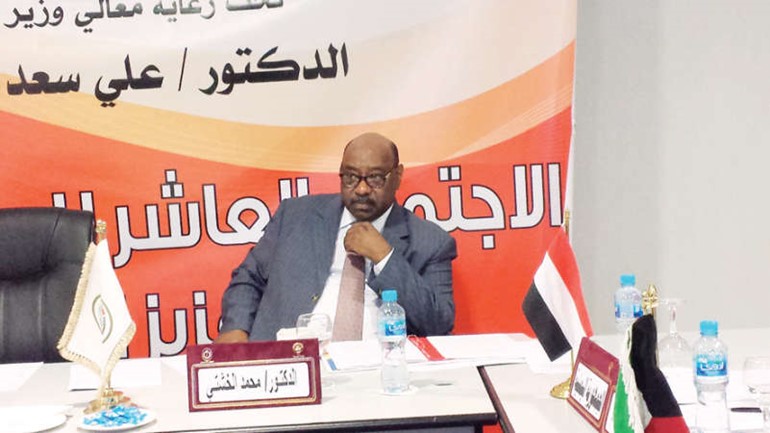 د محمد الخشتي خلال اللقاء