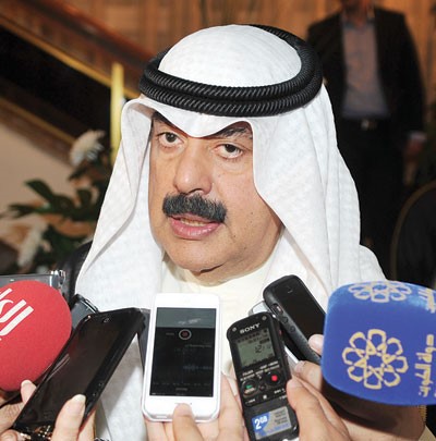 السفير خالد الجارالله متحدثا الى وسائل الاعلامحمدي شوقي