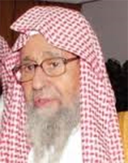بالفيديو.. صالح «الفوزان» يُفتي بعدم جواز الانحناء لتقبيل قدم الأم