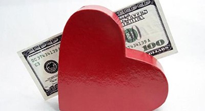 تزوجا بعد 25 عاماً من الحب وفرقهما شيك بـ 1.5 مليون