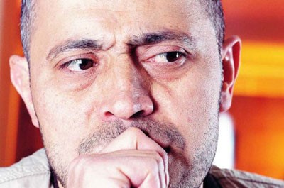 بالفيديو.. هكذا تصرّف جورج وسوف مع المعجب الذي أراد تقبيله