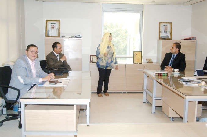 المحامية لولوة السريع بالشؤون القانونية في السفارة﻿
