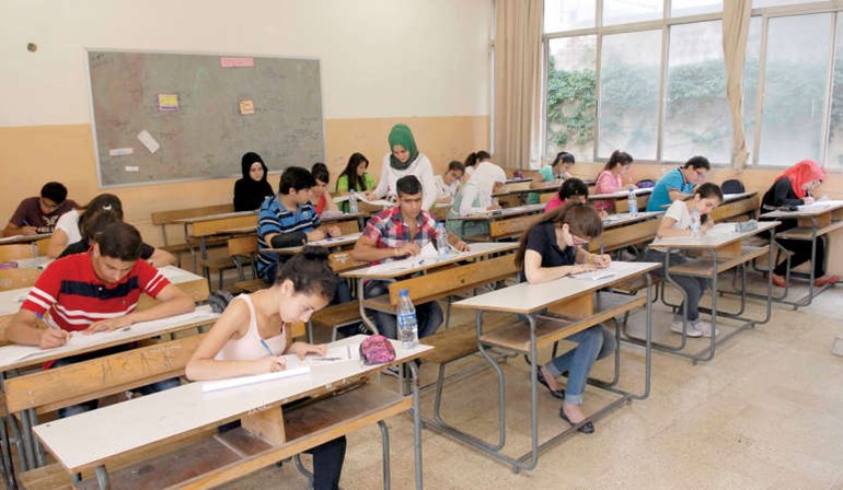 انطلاق الامتحانات الرسمية في لبنان امس محمود الطويل