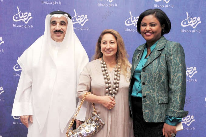 د هيلة المكيمي مع بدور العيسى والوكيل يوسف المصطفى﻿