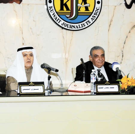 الحكيم وفوزي التميمي في لقاء مفتوح بجمعية الصحافيين﻿