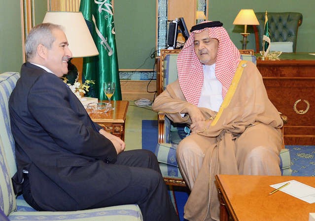 صورة قدمتها وكالة الانباء السعودية لوزير الخارجية السعودي الامير سعود الفيصل خلال استقباله لنظيره الاردني ناصر جودةافپ