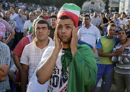وفاة جزائري بسكتة قلبية بعد تسجيل بلجيكا هدف الفوز