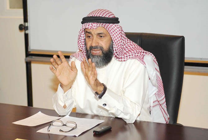الداعية عبدالحميد البلالي اثناء المؤتمر الصحافي اسمة ابو عطية
